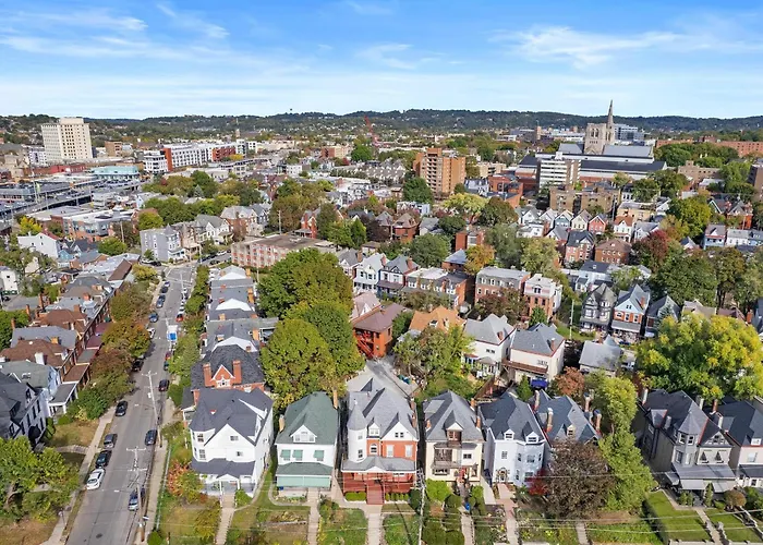 Shadyside, Pittsburgh, Modern And Stylish 1 Bedroom Unit5 With Free Parking Apartment *